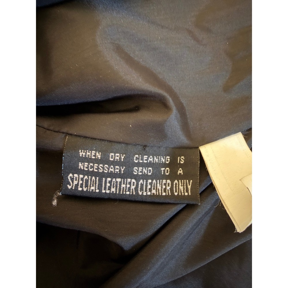 Wilsons The Leather Experts Black Suede Vest Western Cinch Back Ornate Buttons M - Picture 7 of 8